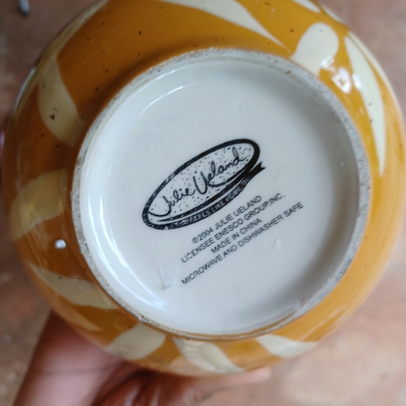 Julie Ueland Soup/Cereal Bamboo Pattern Bowls - Picture 8 of 8